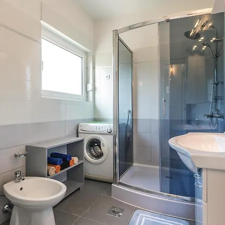 Apartman Beautiful In With House Sea View *