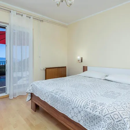 Apartman Beautiful In With House Sea View Lovran